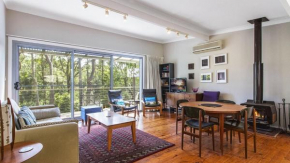 Hillside Hideaway - Wifi & Pet Friendly, Pearl Beach